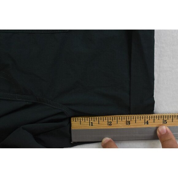 The North Face Mapleton Women's Shorts Size 12 Dark Green Nylon Stretch Cuffed - Picture 14 of 14